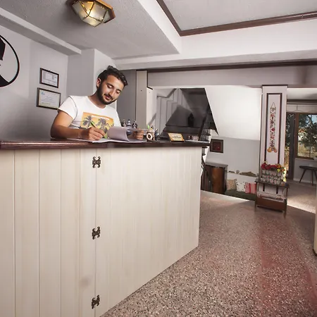 Iola Hotel 4*