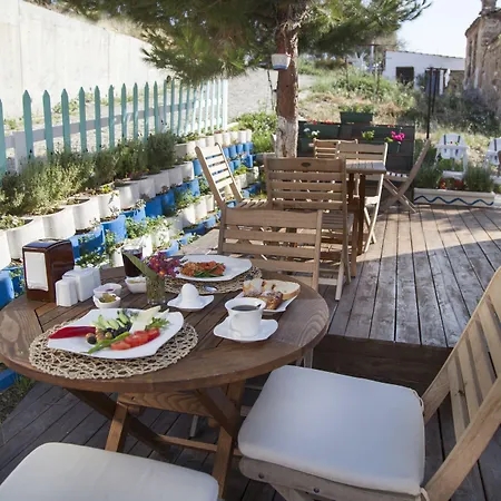 Ξενοδοχείο Iola