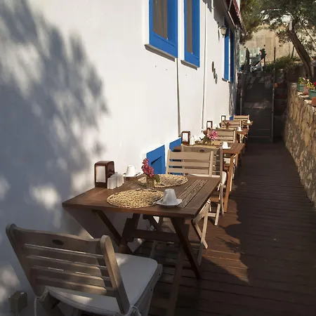 Iola Ξενοδοχείο