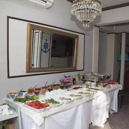 Iola Hotel Bozcaada