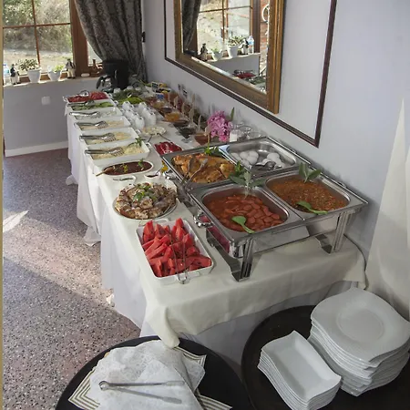 Iola Hotel Bozcaada