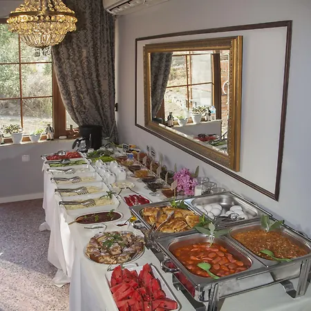 Iola 4* Τένεδος