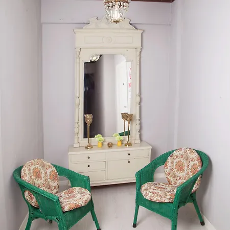 Iola Ξενοδοχείο