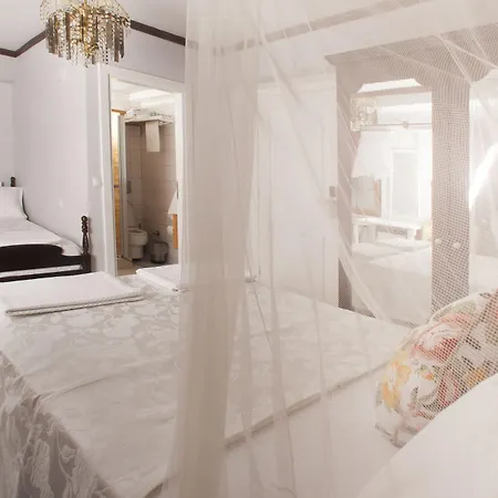 Iola Hotel Bozcaada